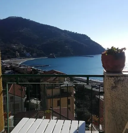 Michela Sea View Apartman Levanto